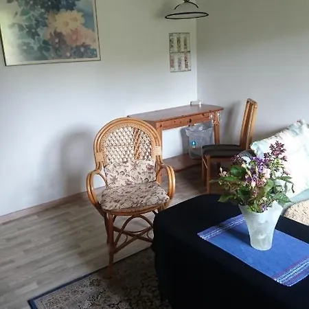 Gemuetliche Ferienwohnung Auf Dem Land Mit Eigenem Garten Apartman Gram