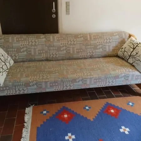 Gemuetliche Ferienwohnung Auf Dem Land Mit Eigenem Garten Apartman *